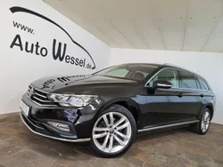Deep black perleffekt Gebraucht 2022 VW Passat Highline Kombi | 31.500 € (Etwas zu teuer)