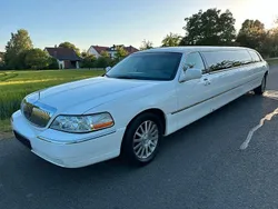 Weiß Gebraucht 2004 Lincoln Town Car Limousine | 14.999 €