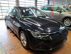 Schwarz Gebraucht 2023 VW Golf VIII Life Kombi | 19.490 € (Guter Preis)