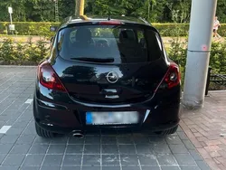 Schwarz Gebraucht 2011 Opel Corsa Kleinwagen | 4.400 € (Etwas zu teuer)
