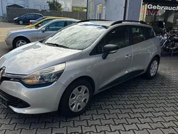Silber Gebraucht 2015 Renault Clio IV Expression Limousine | 4.750 € (Guter Preis)