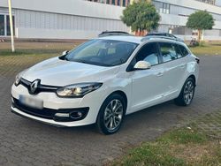 Weiß Gebraucht 2014 Renault Mégane GrandTour Kombi | 5.000 € (Fairer Preis)