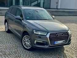 Grau Gebraucht 2016 Audi Q7 SUV | 18.900 € (Fairer Preis)