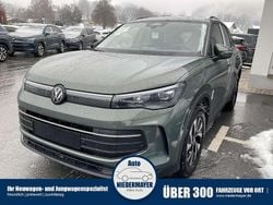 Grün Neu 2025 VW Tiguan Life SUV | 37.995 € (Superpreis)