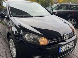 Schwarz Gebraucht 2011 VW Golf VI Style Kleinwagen | 6.000 € (Fairer Preis)