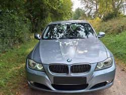 Blau Gebraucht 2010 BMW 325 Sport Line Limousine | 6.888 € (Superpreis)