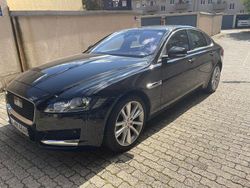 Schwarz Gebraucht 2016 Jaguar XF Portfolio Limousine | 11.900 € (Guter Preis)