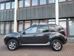 Perlmuttschwarz Gebraucht 2013 Dacia Duster Prestige SUV | 9.900 € (Etwas zu teuer)