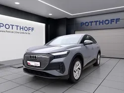 Grau Gebraucht 2022 Audi Q4 Sportback e-tron Comfort SUV | 27.950 € (Superpreis)