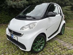 Weiß Gebraucht 2013 Smart ForTwo Coupé Passion Kleinwagen | 3.799 € (Guter Preis)