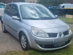 Silber Gebraucht 2008 Renault Scénic II Van / Kleinbus | 1.450 €