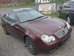 Rot Gebraucht 2006 Mercedes C180 Coupé | 4.699 € (Fairer Preis)