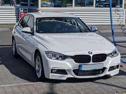 Weiß Gebraucht 2014 BMW 320 Sport Line Limousine | 13.900 € (Fairer Preis)
