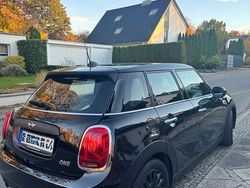 Schwarz Gebraucht 2017 Mini ONE Kleinwagen | 13.000 € (Fairer Preis)