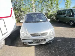 Silber Gebraucht 2003 Opel Zafira Comfort Van / Kleinbus | 599 € (Superpreis)