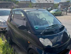 Schwarz Gebraucht 2002 Smart ForTwo Cabrio Cabrio | 1.000 €