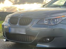 Grau Gebraucht 2006 BMW 535 Kombi | 5.199 €