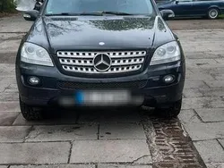 Schwarz Gebraucht 2008 Mercedes ML320 SUV | 8.000 € (Etwas zu teuer)