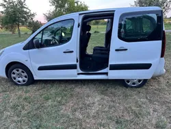Weiß Gebraucht 2017 Peugeot Partner Tepee Van / Kleinbus | 6.499 € (Etwas zu teuer)