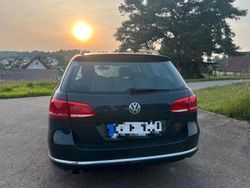 Grau Gebraucht 2014 VW Passat Kombi | 5.900 € (Guter Preis)