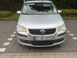Silber Gebraucht 2007 VW Touran Van / Kleinbus | 3.150 € (Guter Preis)