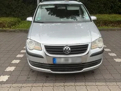 Silber Gebraucht 2007 VW Touran Van / Kleinbus | 3.350 € (Guter Preis)