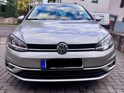 Silber Gebraucht 2018 VW Golf VII Sound Kombi | 12.400 € (Guter Preis)