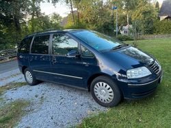 Blau Gebraucht 2003 VW Sharan Van / Kleinbus | 4.100 €