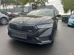 Schwarz Gebraucht 2022 Skoda Octavia RS Kombi | 19.999 €