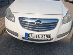 Weiß Gebraucht 2009 Opel Insignia Sport Kombi | 4.300 € (Etwas zu teuer)