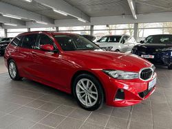 Melbournerot Gebraucht 2023 BMW 320 Kombi | 30.999 € (Guter Preis)