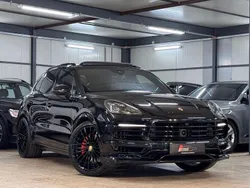 Schwarz Gebraucht 2017 Porsche Cayenne S Chrono SUV | 63.890 €