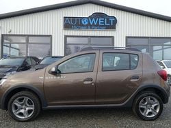 Braun Gebraucht 2020 Dacia Sandero Stepway SUV | 12.990 € (Guter Preis)