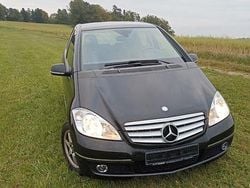 Schwarz Gebraucht 2011 Mercedes A160 Avantgarde Van / Kleinbus | 5.900 € (Fairer Preis)