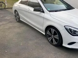 Weiß Gebraucht 2016 Mercedes CLA180 Limousine | 22.500 €