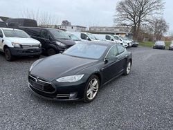 Grün Gebraucht 2014 Tesla Model S Kleinwagen | 10.000 € (Fairer Preis)