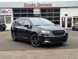 Brilliant black Gebraucht 2022 Chrysler Pacifica Limited SUV | 54.800 €