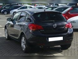 Schwarz Gebraucht 2011 Opel Astra Sport Limousine | 5.500 € (Fairer Preis)