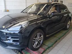 Schwarz Gebraucht 2021 Porsche Macan Basis SUV | 53.990 € (Fairer Preis)