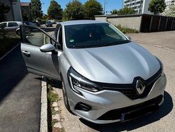 Silber Gebraucht 2020 Renault Clio V Limousine | 15.000 € (Fairer Preis)