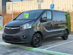 Schwarz Gebraucht 2015 Opel Vivaro Van / Kleinbus | 8.999 € (Fairer Preis)