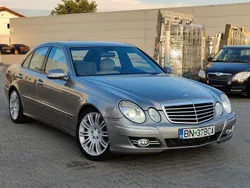 Grau Gebraucht 2008 Mercedes E320 Avantgarde Limousine | 8.100 € (Teuer)