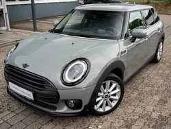 Grau Gebraucht 2022 Mini One Clubman Classic Kombi | 24.999 € (Fairer Preis)