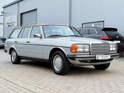 Silber Gebraucht 1984 Mercedes 230 Kombi | 14.950 €