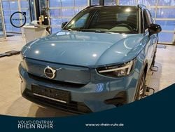 Blau fjord blue / metallic Gebraucht 2022 Volvo XC40 Core SUV | 26.950 € (Superpreis)
