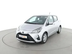 Grau Gebraucht 2019 Toyota Yaris Comfort Limousine | 12.650 € (Fairer Preis)