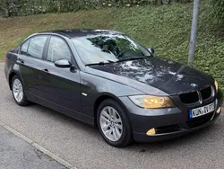 Grau Gebraucht 2006 BMW 318 Exclusive Limousine | 3.950 € (Guter Preis)