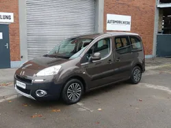 Braun Gebraucht 2013 Peugeot Partner Tepee Van / Kleinbus | 16.999 €