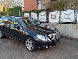 Schwarz Gebraucht 2010 Mercedes E200 Elegance Kombi | 5.999 € (Superpreis)