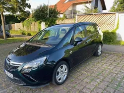 Grün Gebraucht 2014 Opel Zafira Tourer Active Van / Kleinbus | 7.490 € (Guter Preis)